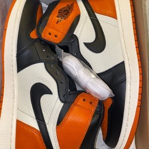 Shattered backboards 1s